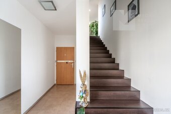 Prodej bytu 3+kk, 99 m2, Terasa 94 m2, 2x Garážové stání - B - 15