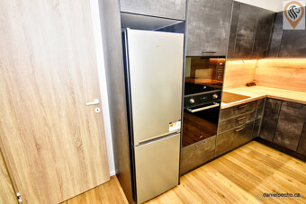 Pronájem bytu 2kk, terasa, předzahrádka, sklep, garážové stá - 15