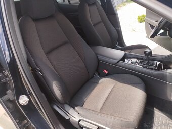Mazda 3 Comfort+ 2,0 90 kw-Top stav, servis Mazda, 1 maj. - 15