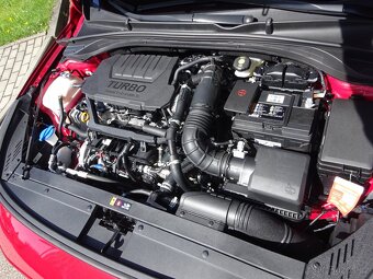 Hyundai i30 1.5 GDI MHEV r.v.2021 1.Maj.serv.kníž.ČR - 15