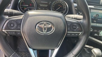 Toyota Camry Hybrid Business Edition - 15