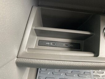 Crafter 35 2021 103kW LED Webasto kamera Navi - 15