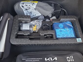 Kia Niro MY23 electric Style 64kWh,V2L, záruka 3f/TČ - 15