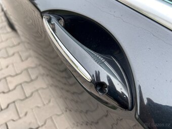 BMW 750iL  300kw  r.v.2012  ČR - 15
