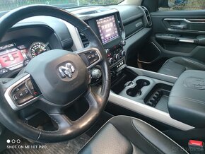 Dodge RAM 5.7 HEMI Laramie 4x4 mod.2020 led panorama blik - 15
