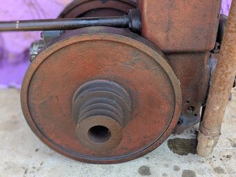 Stabilní motor Deutz značený orlicí - 15