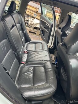 Volvo V70 III 2.4 D5 - náhradní díly - 15