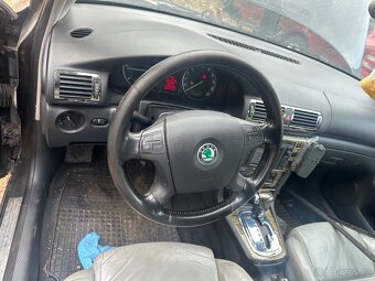 Škoda Superb 2,5 tdi Laurin&Klement díly - 15
