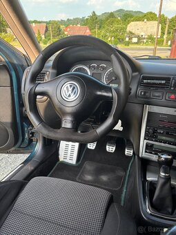 Volkswagen Bora Variant 2.3 V5 125kw AQN Highline - 15