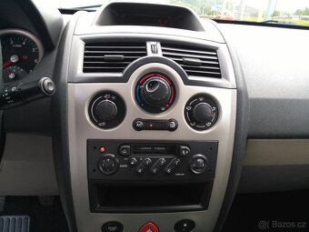 Renault Mégane 1.6 16V - 15