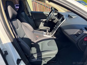 Volvo XC60 D3 120kW FWD velmi dobrý technický i vizuální sta - 15