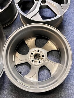 5x108 R18 Originál Alu Mustang Mach Electric 2022 - TOP STAV - 15