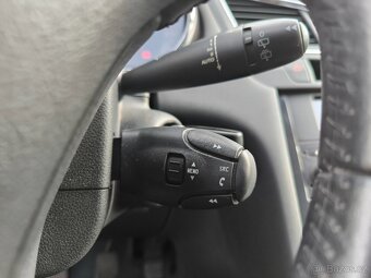 Peugeot 5008 1.6 HDi, 80 kW, r. 2011, 7 míst - 15