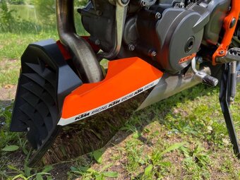 Prodám KTM 690 DUKE R - 15