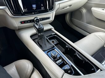 PRODÁNO: VOLVO V90 CROSS COUNTRY PRO D5 AWD, 2017 - 15