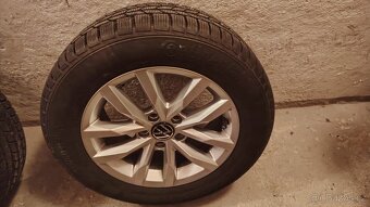 Celoročni alu sada pneu na Passat B8 - 15