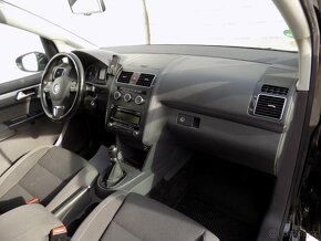 Volkswagen Touran 1.6TDI/Comfortline/Klima/Pano/ - 15