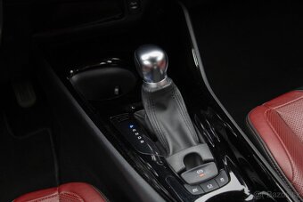 Toyota C-HR 1.8 Hybrid Selection E-CVT - 54 000km - 15