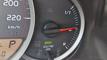 Toyota Yaris, 1.3i / AUTOMAT najeto 81 000km - 15