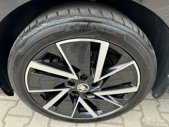 Škoda Octavia iV 1,4 TSI 150kw PHEV,matrix,kamera,virtual - 15