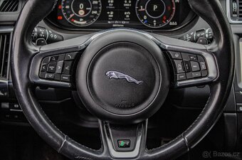 Jaguar E-Pace 2.0 R-Dynamic SE AWD A9 132kW - 15