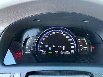 Lexus LS 600h V8, koupeno v ČR - 15