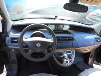 Lancia Phedra, 2,0 JTD - 15