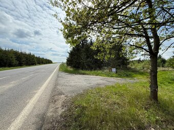 PARKOVIŠTĚproKARAVANING 300metrů od D1 EXIT119 VelkýBeranov - 15