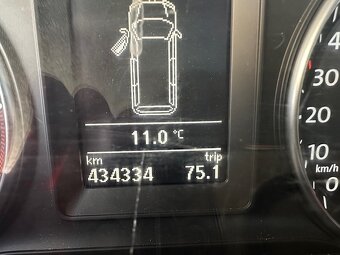 Volkswagen T5 Caravelle 2.0 tdi LONG 9 míst NAVI - 15