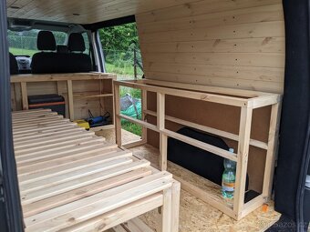 Obytná dodávka Ford Transit Custom 2.2, 92 kW, 2014 - 15