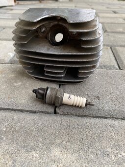 Hlava válce Jawa Pionýr - 15