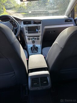 VW Golf 7 Variant 2.0 TDI 110 kW (2014) - 15