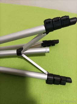 Stativ pro fotografické přístroje - 15