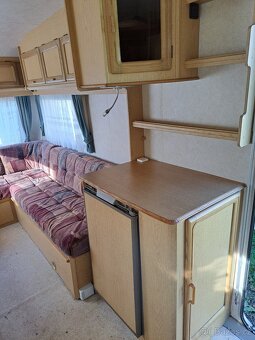 Hylander Design 410, obytný přívěs – karavan, r.v. 1996 - 15