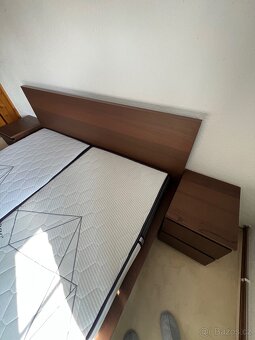 Postel IKEA MALM 180x200cm včetně dvou nočních stolků - 15