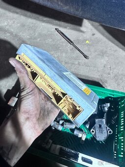 Bmw e60/61 airbag a jednotky - 15