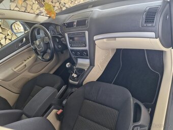 Škoda OCTAVIA II, kombi - 15