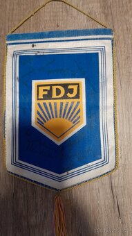 Prodám originální vlaječky klubů fotbalových vzácné - 15