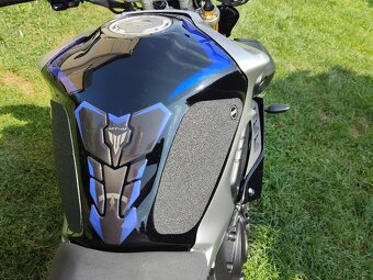 Yamaha MT-10 SP (2019) nádherný stav, zajímavá cena - 15