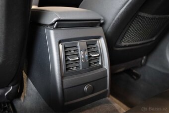 BMW 320d M Sport, 190 koní, 12/2018, plná výbava - 15