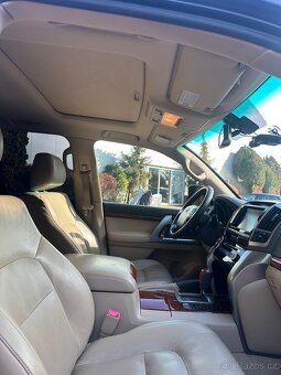 Toyota Land Cruiser 200 4.5D-4D V8 Luxury 7mist - 15