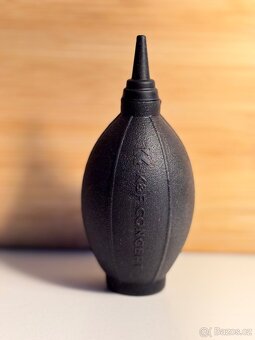 Sony Alpha A7 + objektivy, blesk, brašna, stativ - 15