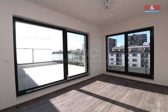 Pronájem bytu 4+kk, 139 m², v Praze 3, ul. Jana Želivského - 15