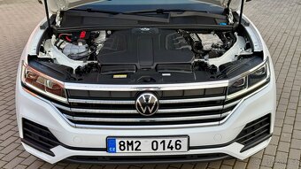 Volkswagen Touareg //3.0TDi//170kW//JAKO NOVÉ//SERVIS-VW// - 15