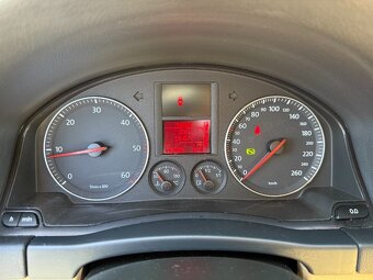 Volkswagen Golf Plus 1.9 TDi 77Kw DSG Comfortline - 15