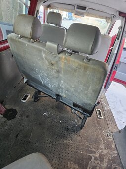 Druhá řada sedaček sedadel VW T5 T5.1 - 15