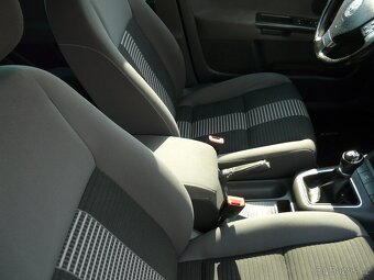VW Golf PLUS 1.9 TDi-77kW, r.2009, Najeto: 186270km, TOP - 15