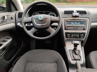 benzínová Škoda Octavia FAMILY 1.4 UNIKÁTNÍ STAV DSG automat - 15