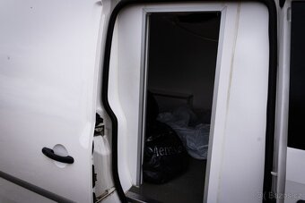 Volkswagen Caddy 1.2 benzín - 15
