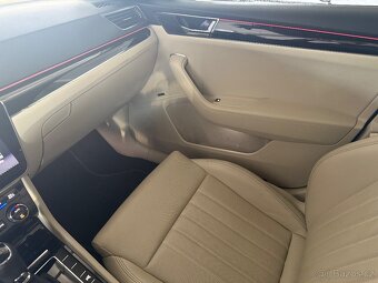 Škoda SUPERB iV L&K MATRIX VIRTUAL PANORAMA KAMERA TAŽNÉ 22 - 15